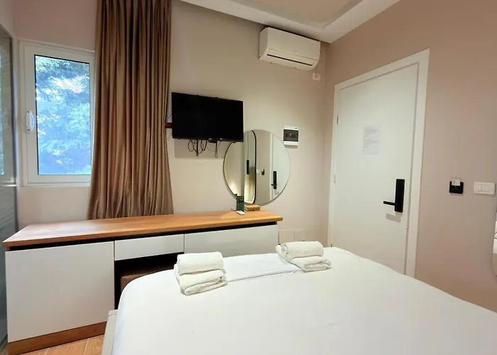 Delmar Durres 호텔