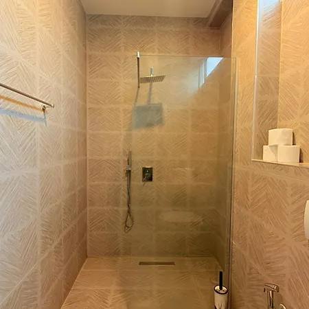 Delmar Durres 酒店